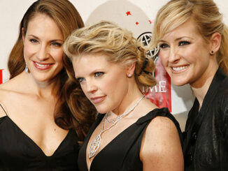 The Chicks have wanted to drop “Dixie” for years: “We were…teenagers when we picked that stupid name”