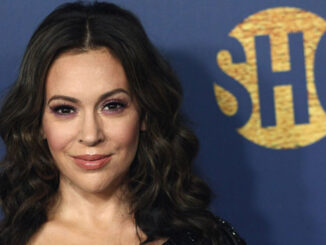 Alyssa Milano shares update on COVID-19 recovery