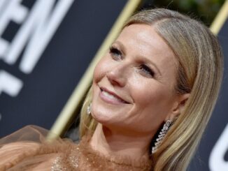 Gwyneth Paltrow celebrates birthday in her “birthday suit”