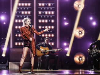 Kelsea Ballerini hilariously fan-girled over Dan + Shay’s performance at the 2020 ACMs