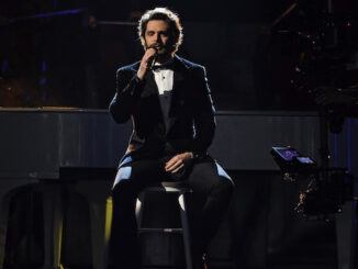 Thomas Rhett earns his 16th chart-topper with “Be a Light”: “I’m completely blown away and humbled