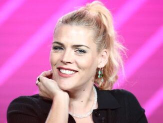 Busy Philipps joins cast of Tina Fey-produced comedy series, ‘Girls5Ever’