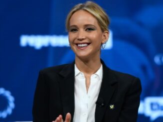 Jennifer Lawrence admits she “was a little Republican” until Trump became president
