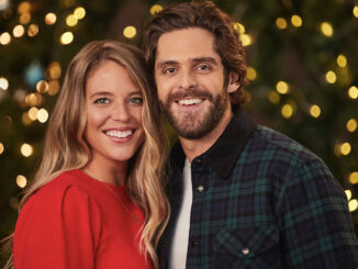 Thomas Rhett and Lauren Akins are co-hosting the ‘CMA Country Christmas’ special this year