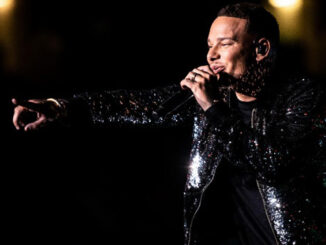 Kane Brown delivers a spectacle of hit songs with Thanksgiving halftime show