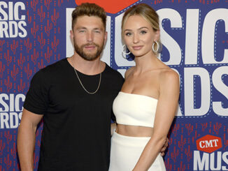 Chris Lane reveals he “blacked out” when proposing to wife Lauren Bushnell