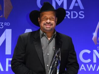 Garth Brooks + Trisha Yearwood are quarantining for Valentine’s Day, after potential COVID-19 exposure