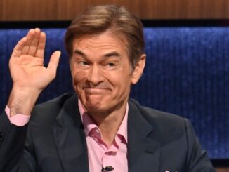 “You could save a life” – Dr. Oz urges people to learn CPR after saving a man at airport