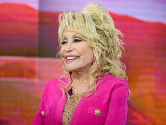 A taste of her own medicine: Dolly Parton gets COVID-19 vaccine